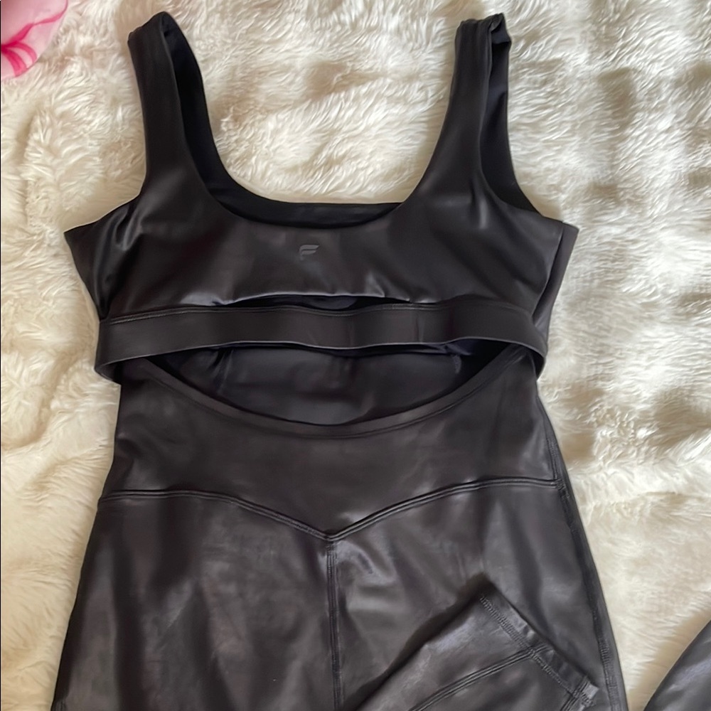 ✨KHLOE Fabletics shiny ✨ Black Jumpsuit Classic Style Versatile - Picture 9 of 13
